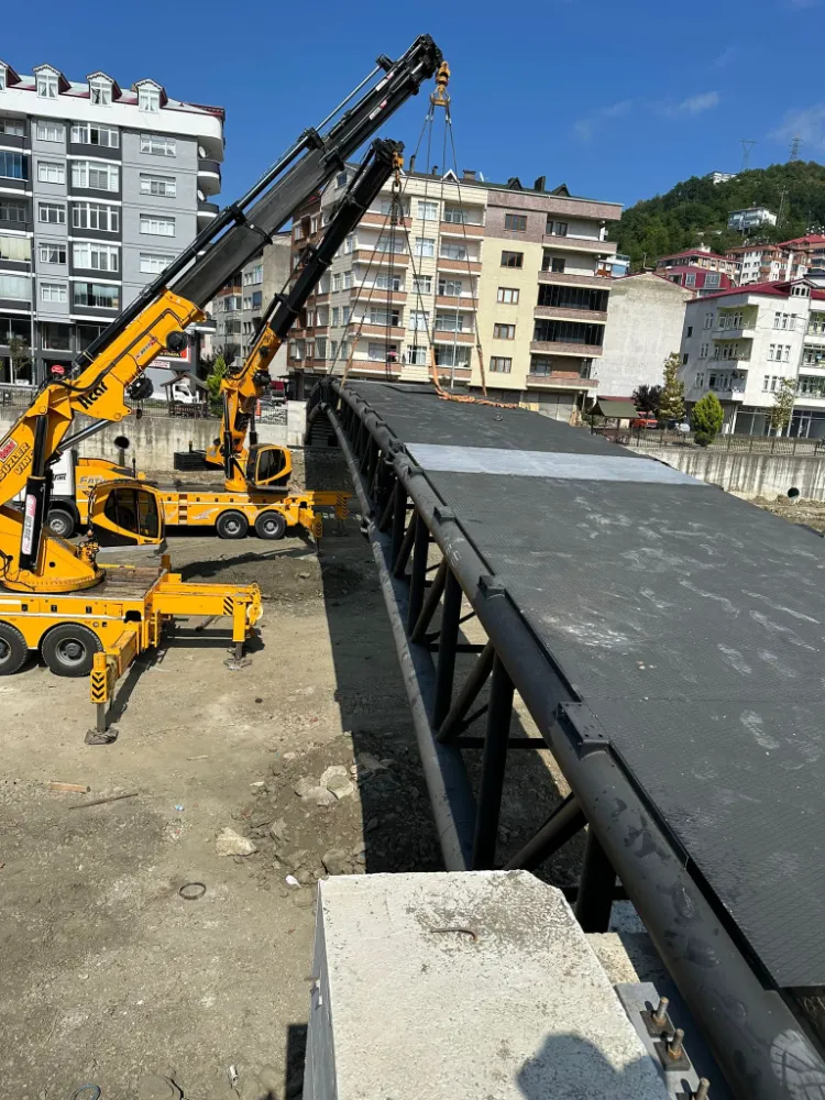 Trabzon Çarşıbaşı’nda İskefiye Deresi Üzerindeki Köprü İnşaatı Tamamlandı