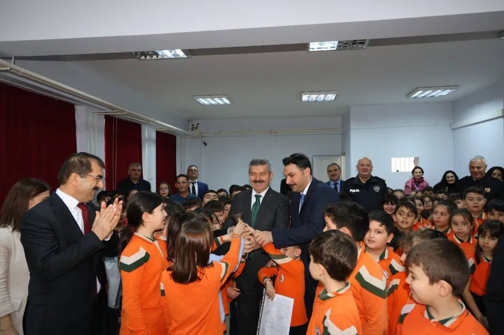 2024-2025 Eğitim Yılının Birinci Dönemi Sona Erdi, Öğrenciler Karnelerini Aldı