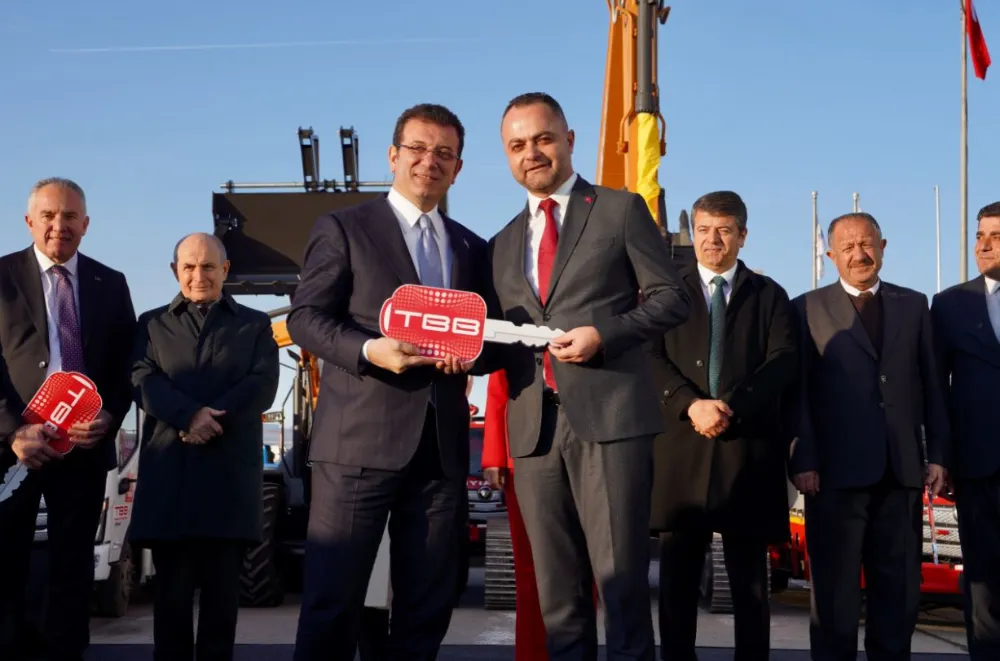 Yusufeli Belediyesi, Hibe Edilen İtfaiye Araçlarını Teslim Aldı