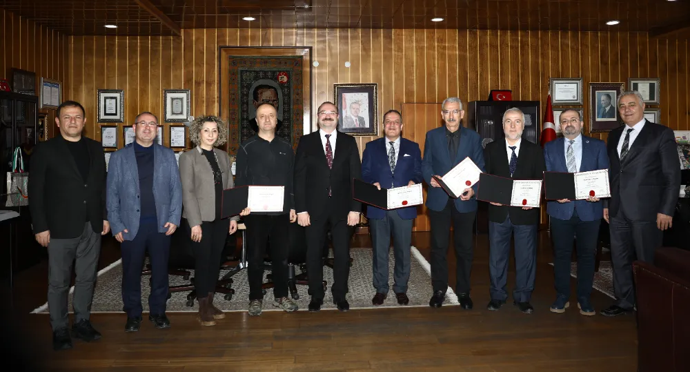 Atatürk Üniversitesi Ziraat Fakültesinde Akreditasyon Belgeleri Teslim Töreni Düzenlendi