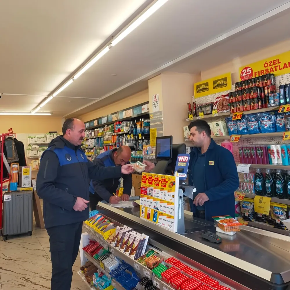 Pazar Belediyesi Zabıta Ekiplerinden Denetim: Sağlıklı ve Güvenli Alışveriş İçin Çalışmalar Sürüyor