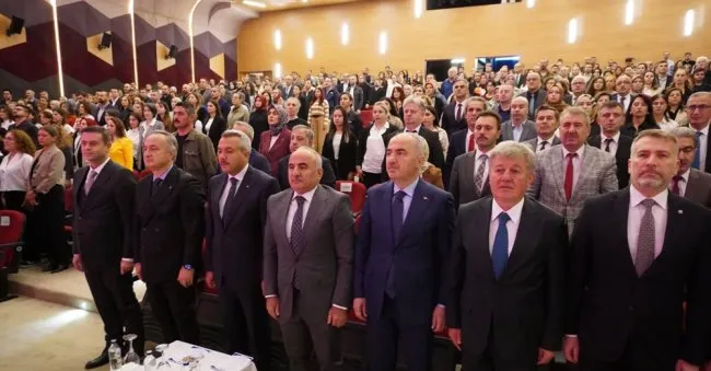 Rize’de Eğitimde Vizyon ve İlham Forumu Başladı