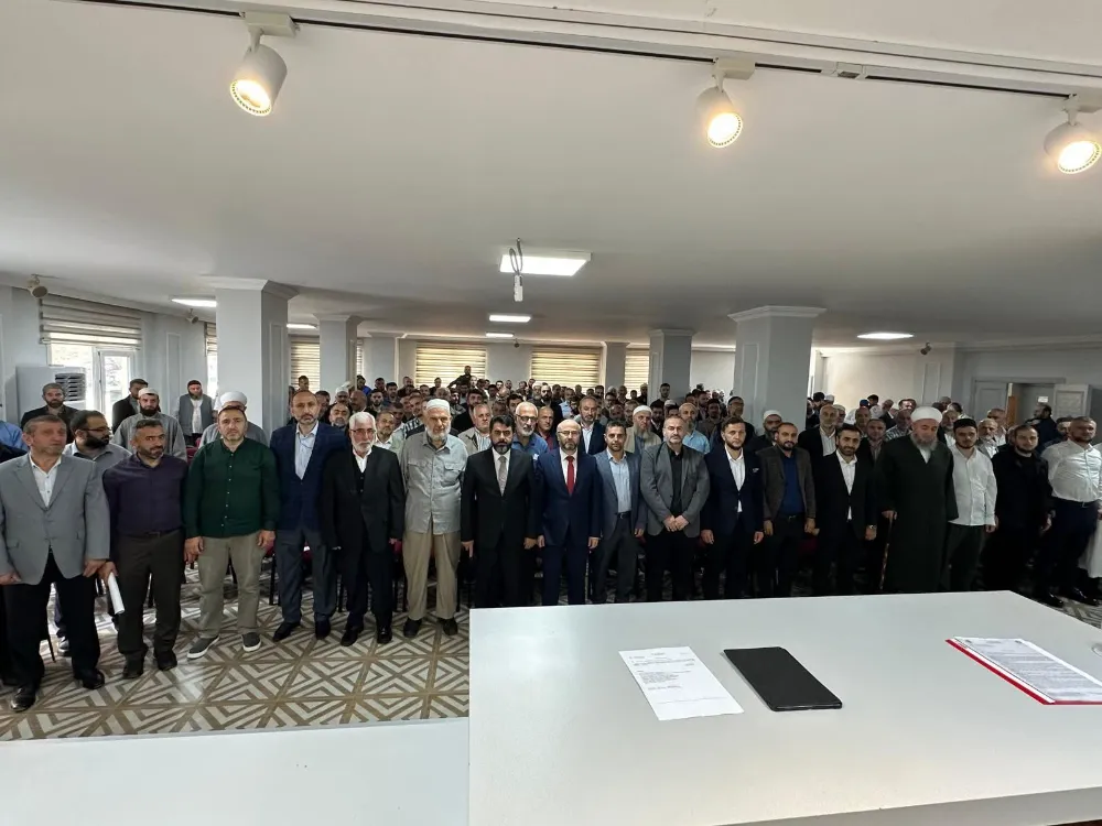 İlçe Müftüsü Ahmet Cebeci, Personelinin Anneannesinin Cenaze Namazına Katıldı