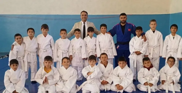 Hınıs’ta Spor Rüzgarı Esiyor!