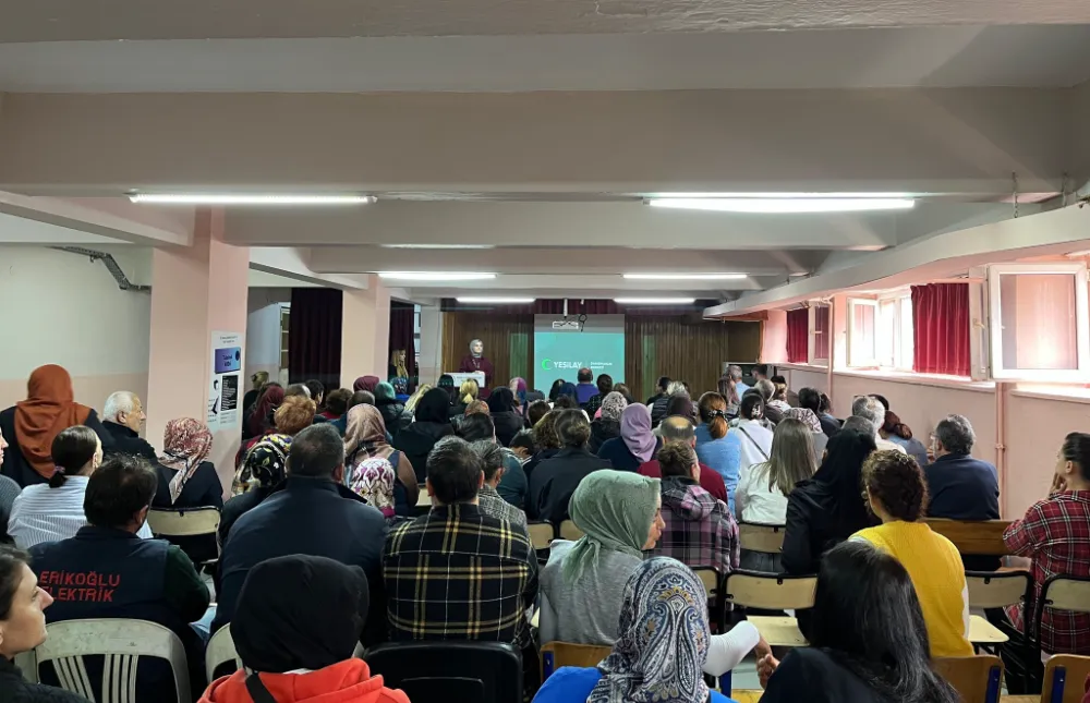 Hopa 15 Temmuz Mesleki ve Teknik Anadolu Lisesi’nde Velilere Bağımlılıkla Mücadele Bilgilendirmesi