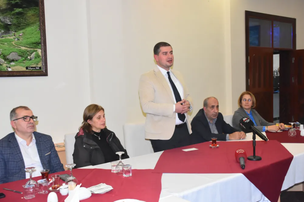 AK Parti İl Başkanı Aydemir, Basın Mensuplarıyla Bir Araya Geldi