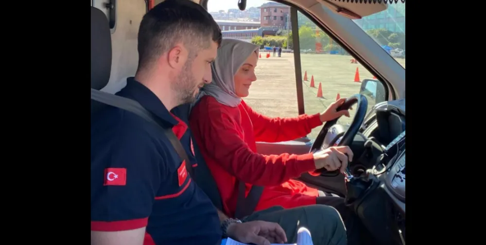 Trabzon’da “Ambulans Sürüş Güvenliği Eğitimi” Düzenlendi