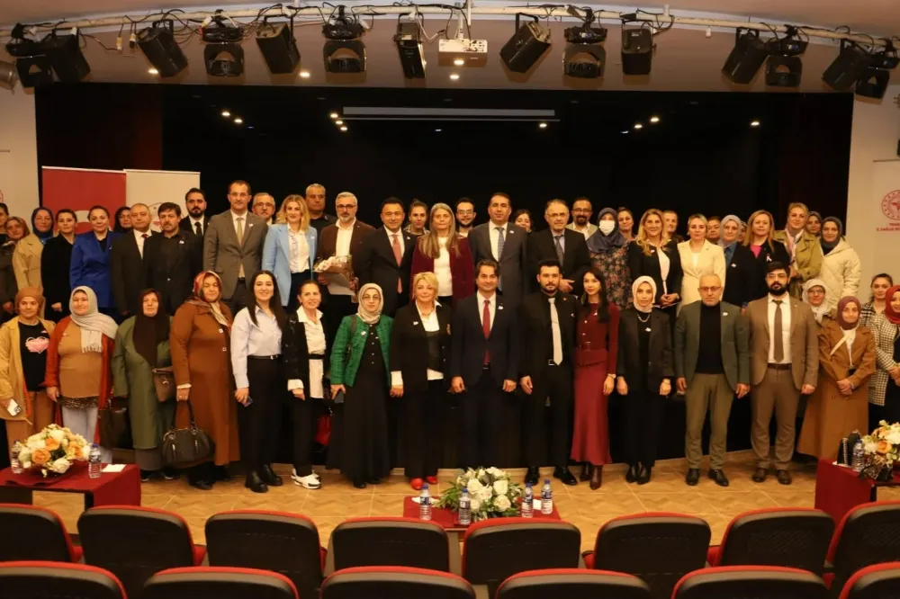 Trabzon’da Meme Kanseri Farkındalık Konferansı Düzenlendi