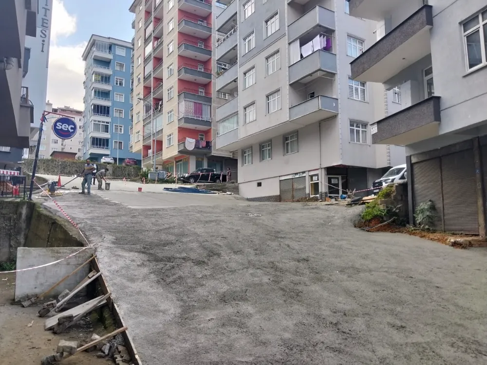 Pazar Mahallesi Dikmen Caddesi’nde Altyapı ve Üstyapı Çalışmaları Hız Kesmeden Devam Ediyor