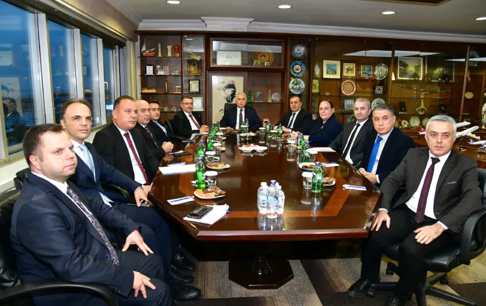 Vali Yıldırım ve Başkan Genç Trabzon Ticaret ve Sanayi Odası’nı Ziyaret Etti