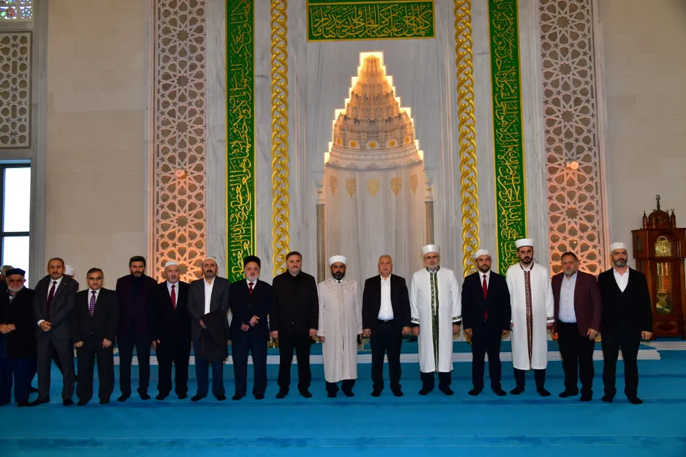 Hanife Hatun Camii’nde Sabah Namazı Buluşması Coşkuyla Gerçekleştirildi