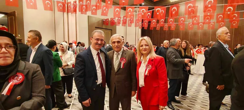 Belediye Başkanı Refik Kurukız, 29 Ekim Cumhuriyet Bayramı Resepsiyonuna Katıldı
