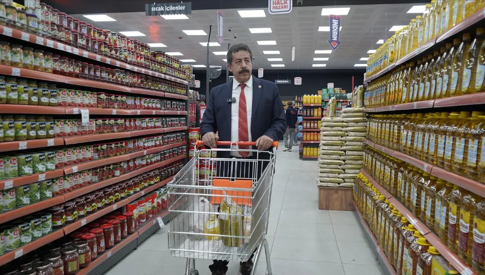 Erzurum’da Halk Pazarı Marketleri Vatandaşa Ucuz Gıda Sağlıyor