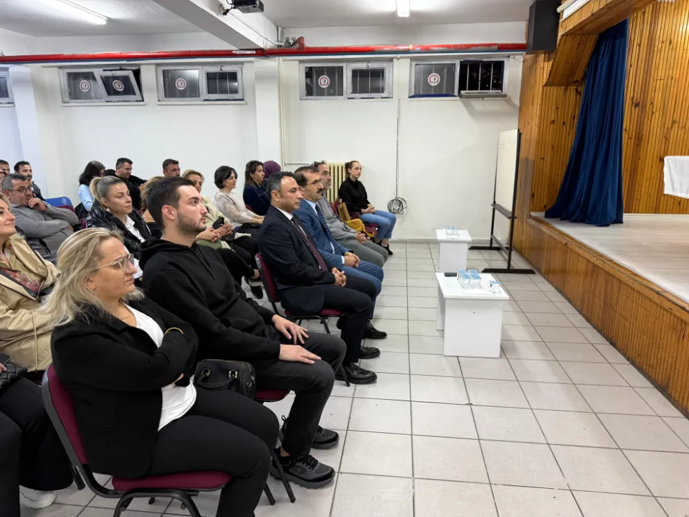 Atatürk Ortaokulu’nda Okul Aile Birliği Toplantısı Gerçekleştirildi