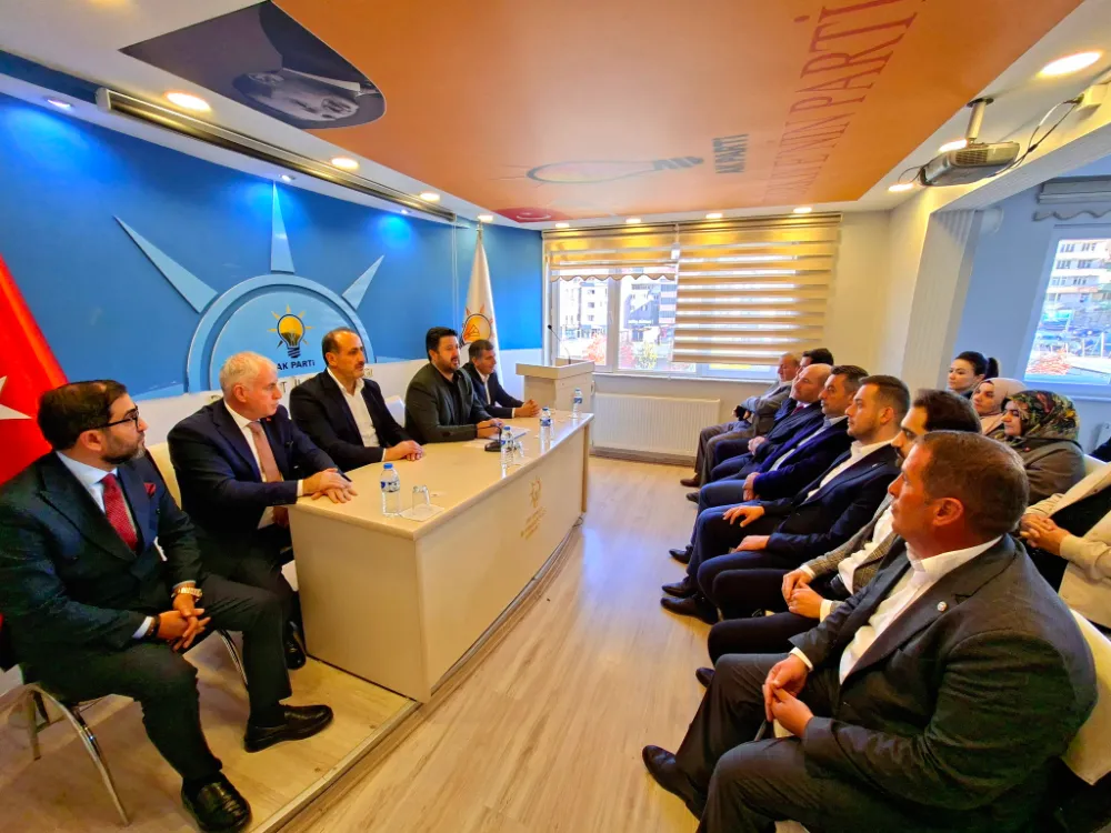 Bayburt’ta AK Parti İl Başkanlığı’nda Değerlendirme Toplantısı Gerçekleştirildi