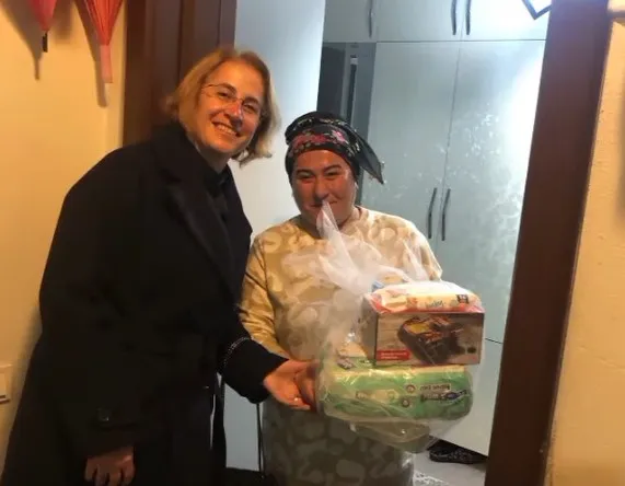 AK Parti Artvin Kadın Kolları’ndan Gönül Bağı Ziyaretleri