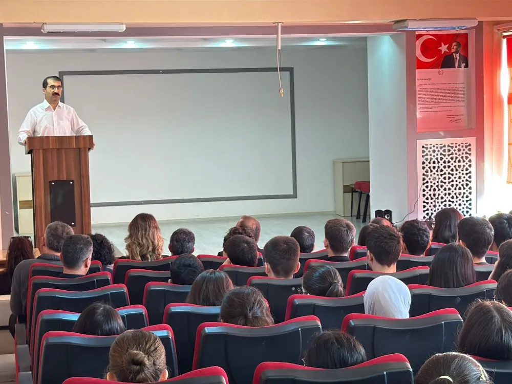 Artvin’de Matematik Kulüpleri Başladı: 883 Öğrenci Eğitimle Buluştu