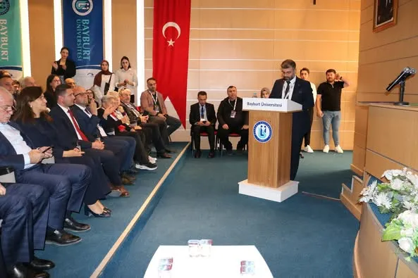 Bayburt’ta 2. Sağlık Sempozyumu Yoğun Katılımla Gerçekleşti