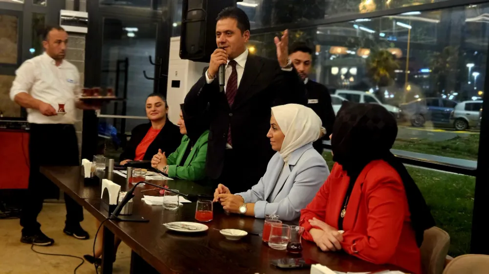 Ortahisar’da AK Parti Mahalle Başkanları İstişare Toplantısı Yapıldı