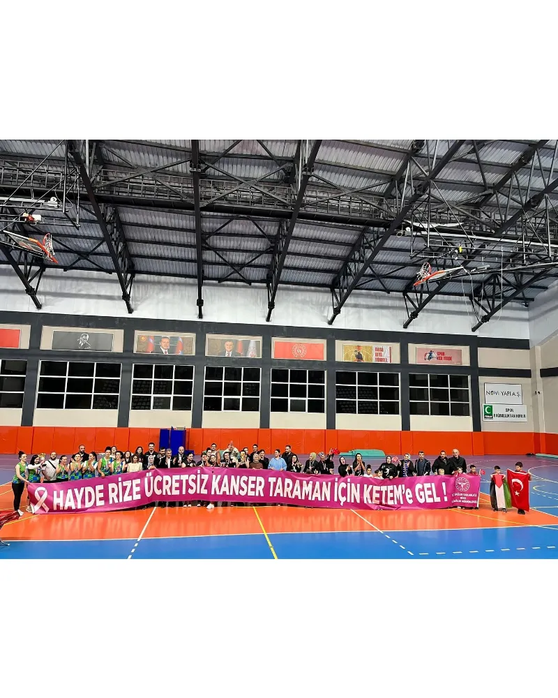 Kadınlar Voleybol Turnuvasında Şampiyon Tuna Takımı Oldu