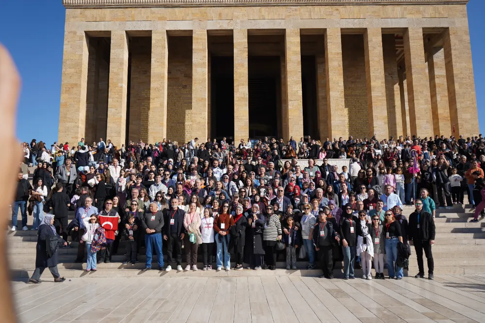 Yüzlerce Bilecikli anıtkabir ve tarihi yerleri ziyaret etti