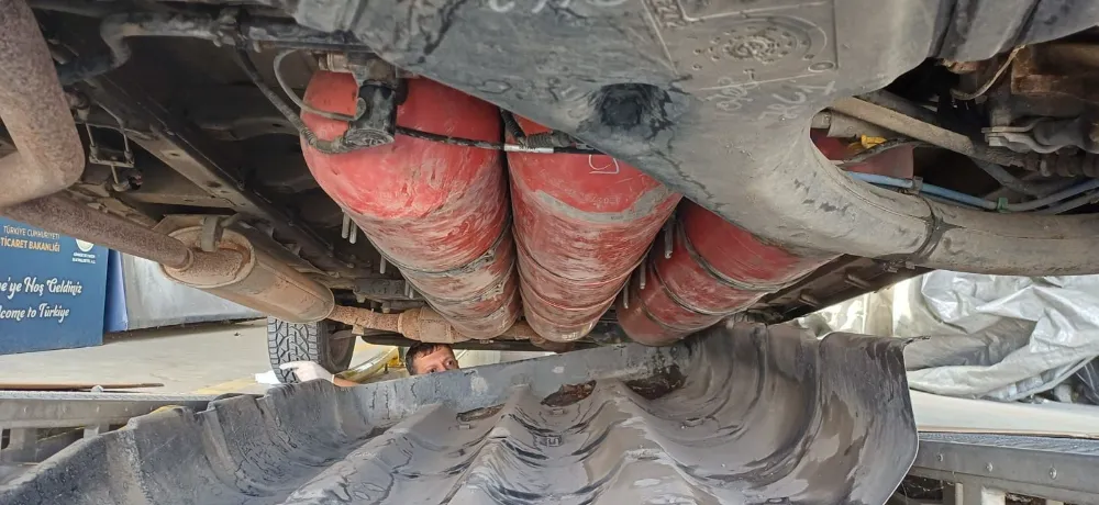 Pazarkule’de LPG tankına gizlenmiş 19 kilo esrar ele geçirildi