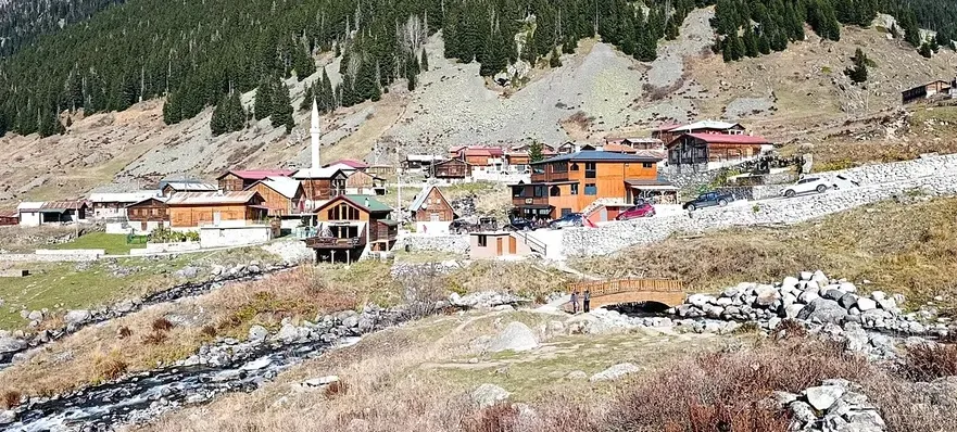 Elevit Boşaldı: Yaylada Artık Sadece Dere ve Rüzgârın Sesi Var