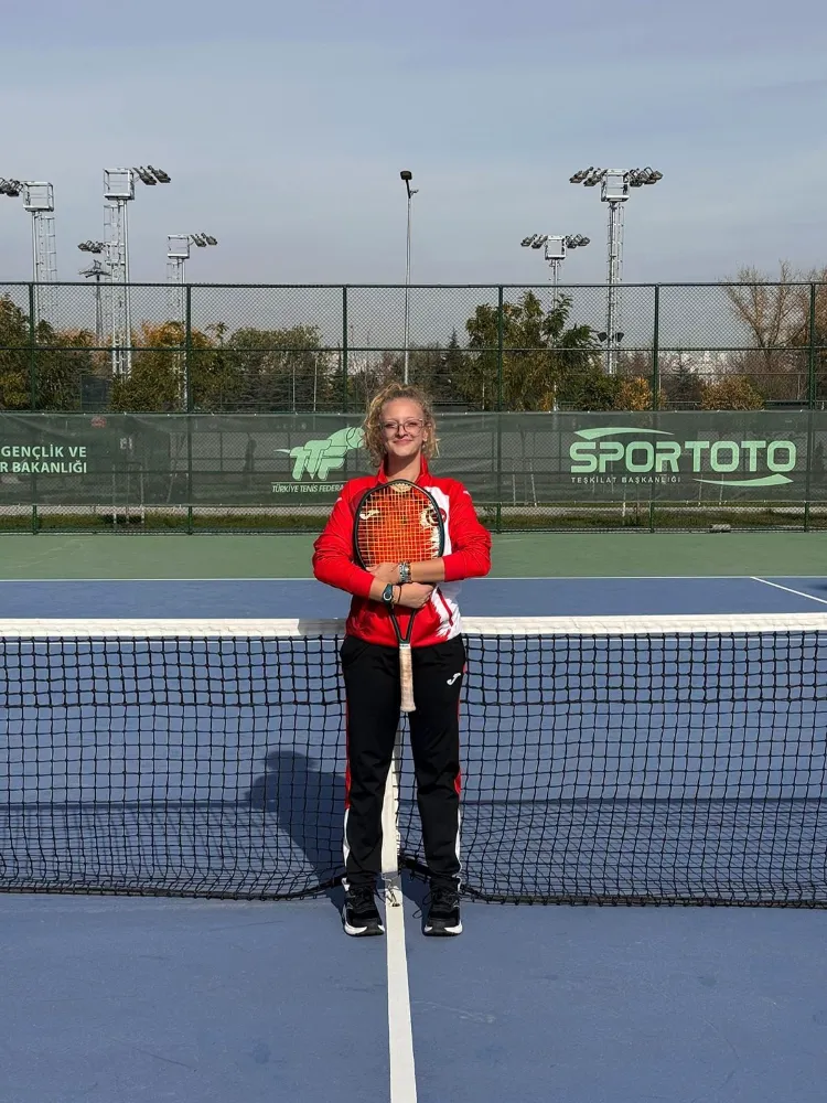 Antalyalı 16 yaşındaki tenisçi Zeynepsu, Tokyo Olimpiyatları için milli formayı giydi