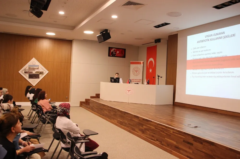 Elazığ’da antimikrobiyal farkındalık haftası etkinliği