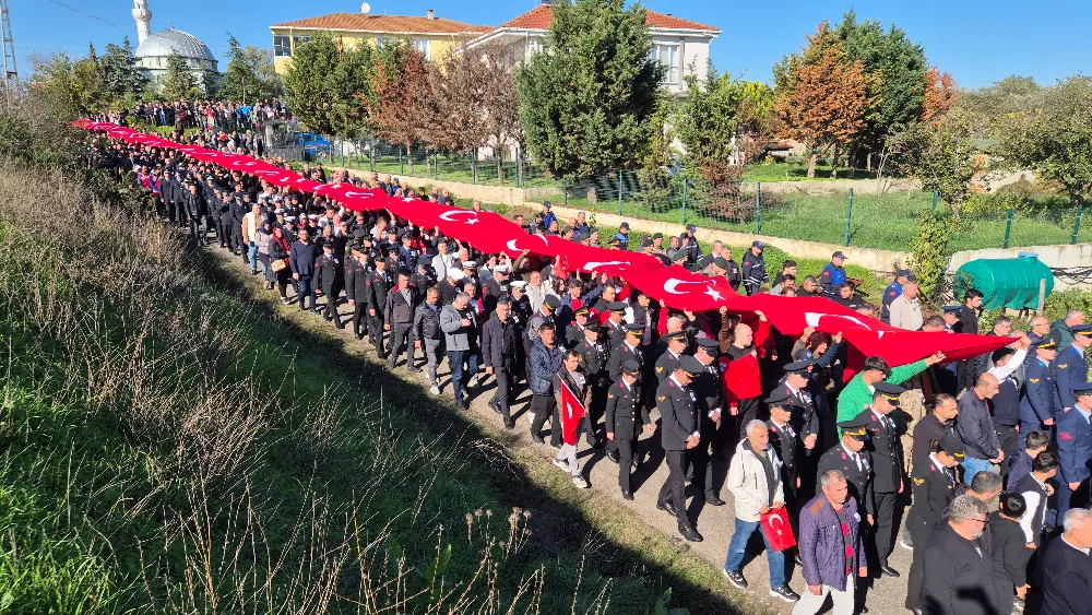 Tekirdağlı şehit İlker Aykut son yolculuğuna uğurlandı: Eşi ve oğlu askeri kıyafet giydi