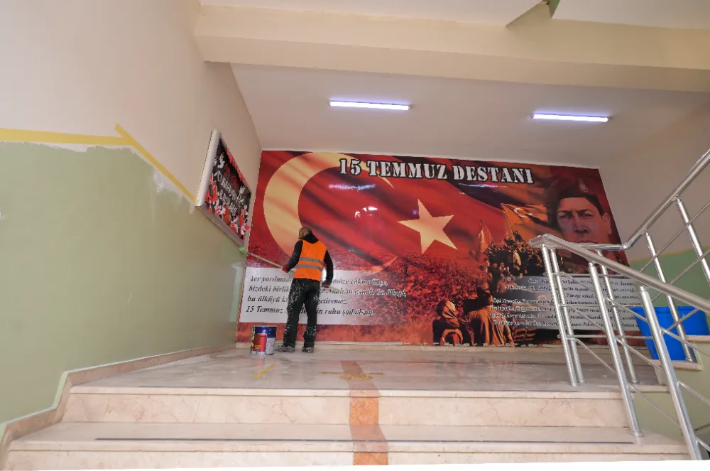 Esenyurt’taki okullarda ara tatilde bakım ve onarım çalışmaları devam etti