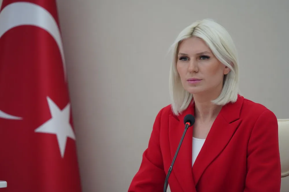 Üniversitelilere 8 bin TL eğitim desteği