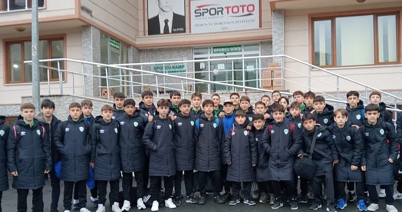 Çayelispor’ un Genç Yıldızlarına Destek: Bayram Çerman’ dan Altyapıya Mont Sponsoru