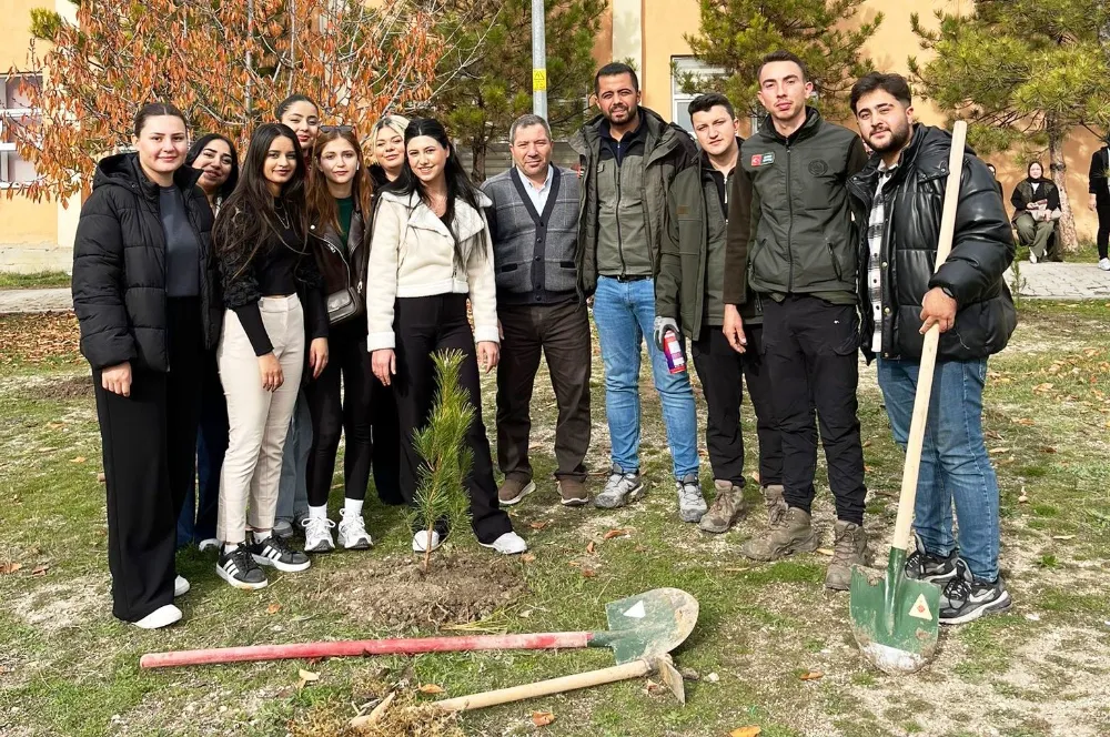 Emet MYO’da fidan dikim etkinliği