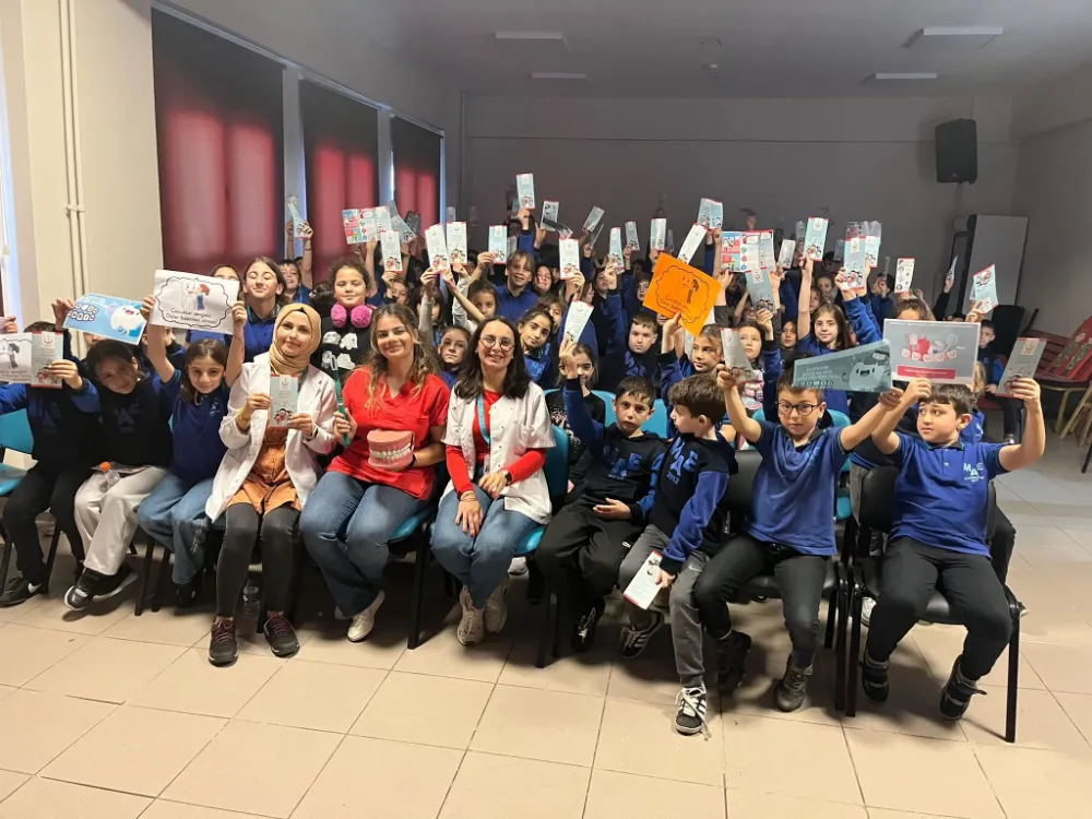 Hopa’da Öğrencilere Ağız ve Diş Sağlığı Eğitimi Düzenlendi