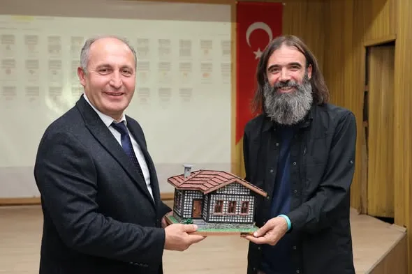 Arhavi’de “Sumud Filosu ve Gazze” Konferansı Yoğun İlgi Gördü