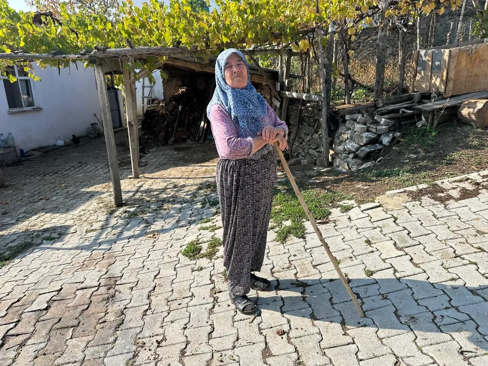 450 yıllık köy hayalet köye dönüştü...Köyde sadece 4 kişi yaşıyor