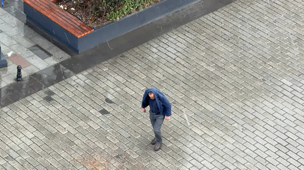 Arnavutköy’de dolu yağışı etkili oldu