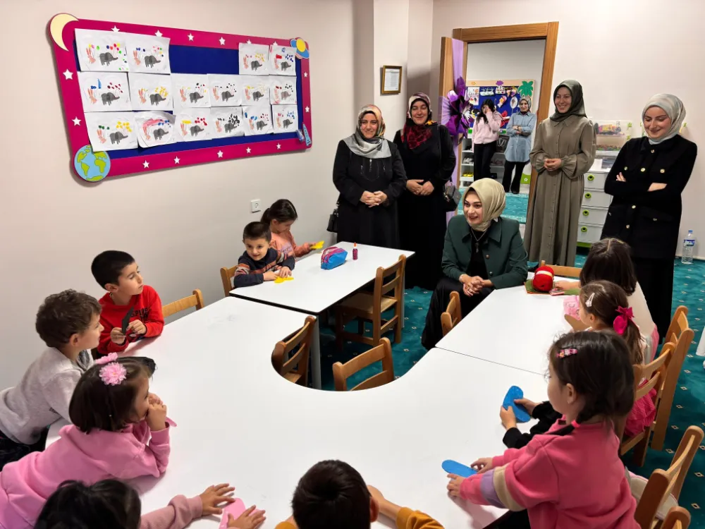 Vali eşi Berna Çiçek Kur