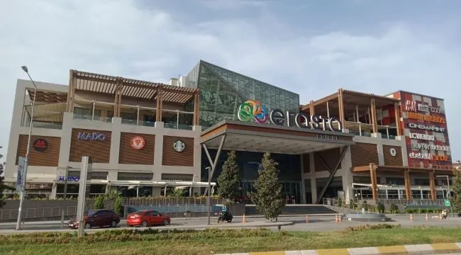 Edirne’de AVM Bayan Tuvaletinde Cep Telefonu ile Gizli Çekim Girişimi