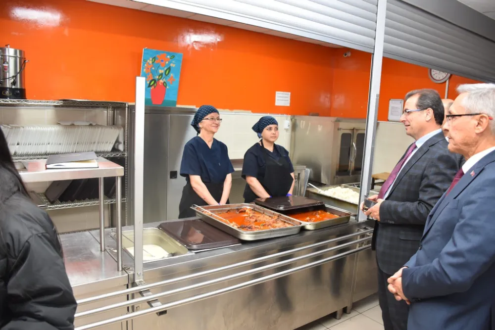 Kaymakam Güldoğan, Salihli’de Öğrencilerle Akşam Yemeğinde Buluştu