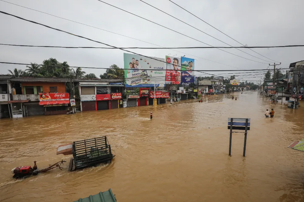 Güney Asya’da Sel ve Toprak Kaymalarında Can Kaybı 500’ü Aştı