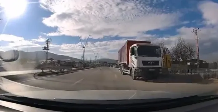 Bursa’da Ters Şeritte Tehlikeli Anlar