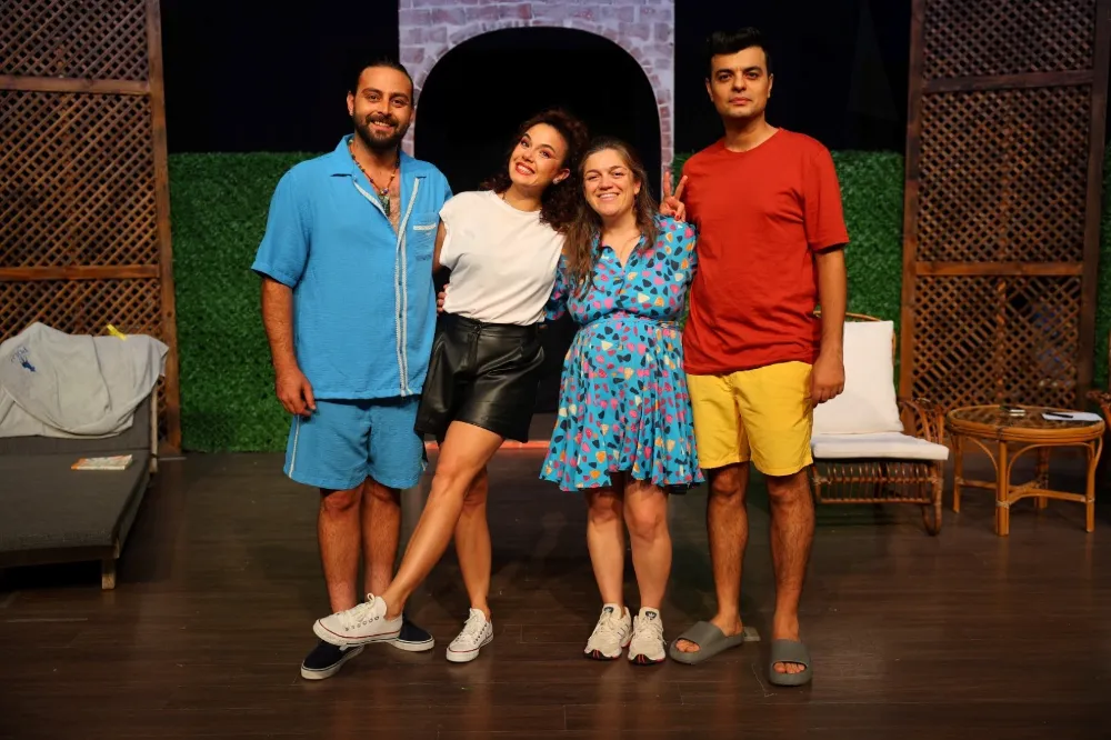 Bodrum Şehir Tiyatrosu’nun oyunu ilgi gördü