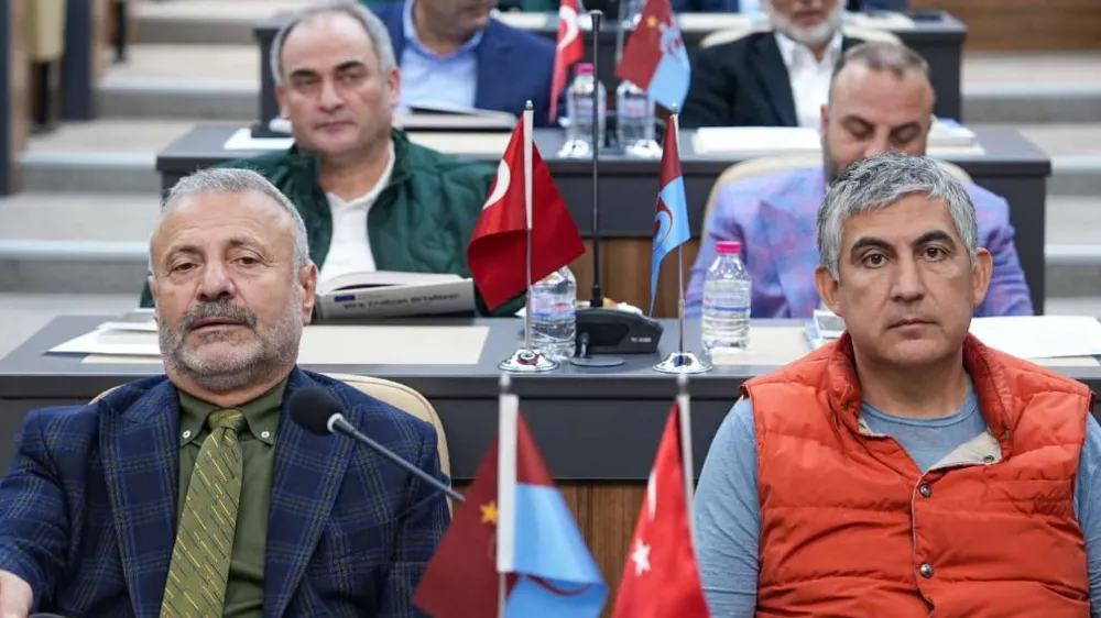 Üniversite Toplumdan Kopuk, Meclislerde Ciddiyet Tartışması, Gençlerden Doğu Türkistan’a Vicdan Çağrısı