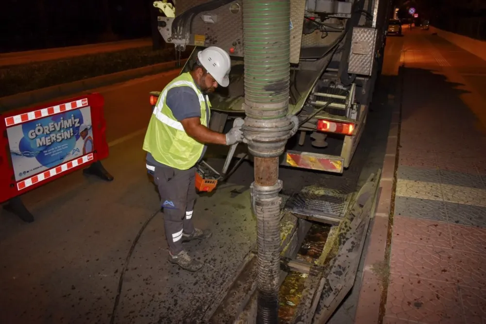 MESKİ’den yağışlara karşı temizlik ve önlem mesaisi