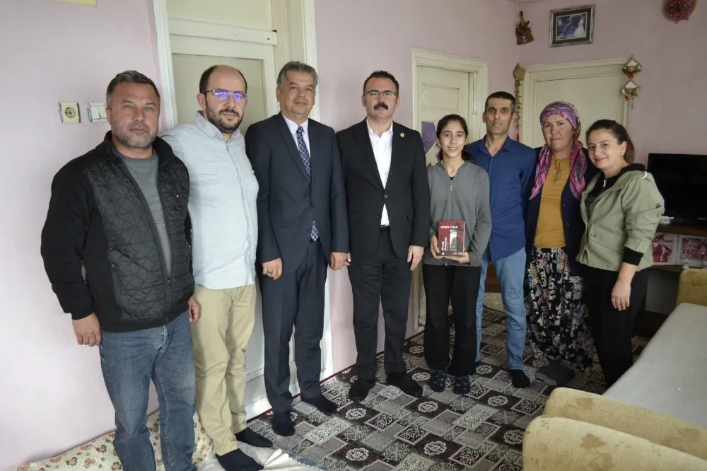 Kaymakam Ateş, öğrencilerin misafiri oldu