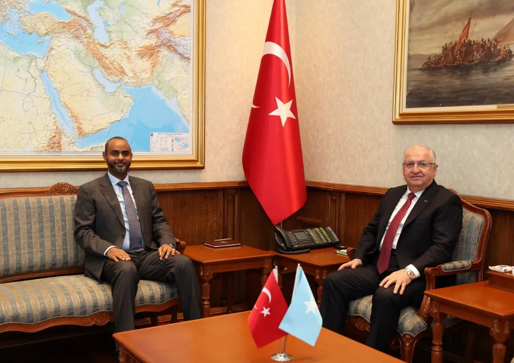 Bakan Güler, Somali Limanlar ve Deniz Ulaştırma Bakanı ile Görüştü