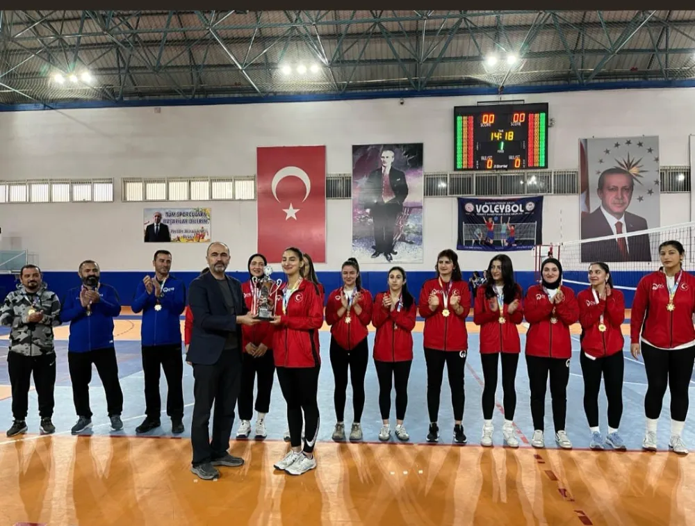 TÜSF Türkiye Voleybol Şampiyonası Eleme Müsabakaları Tamamlandı