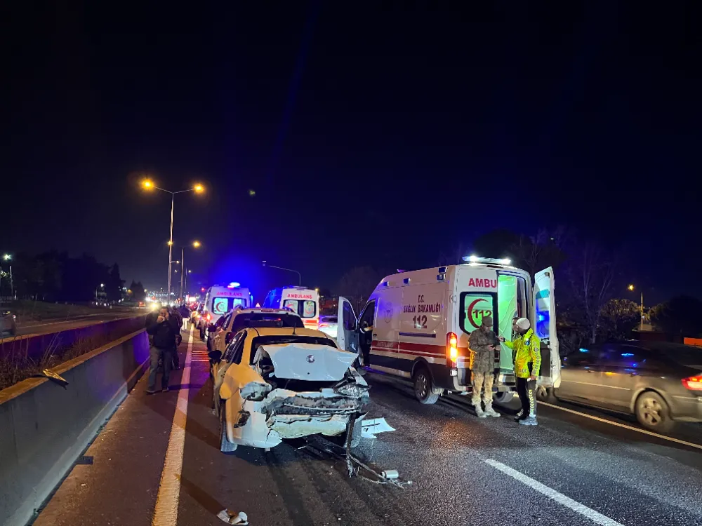 Tekirdağ’da zincirleme kaza: 2’si asker 5 kişi yaralandı